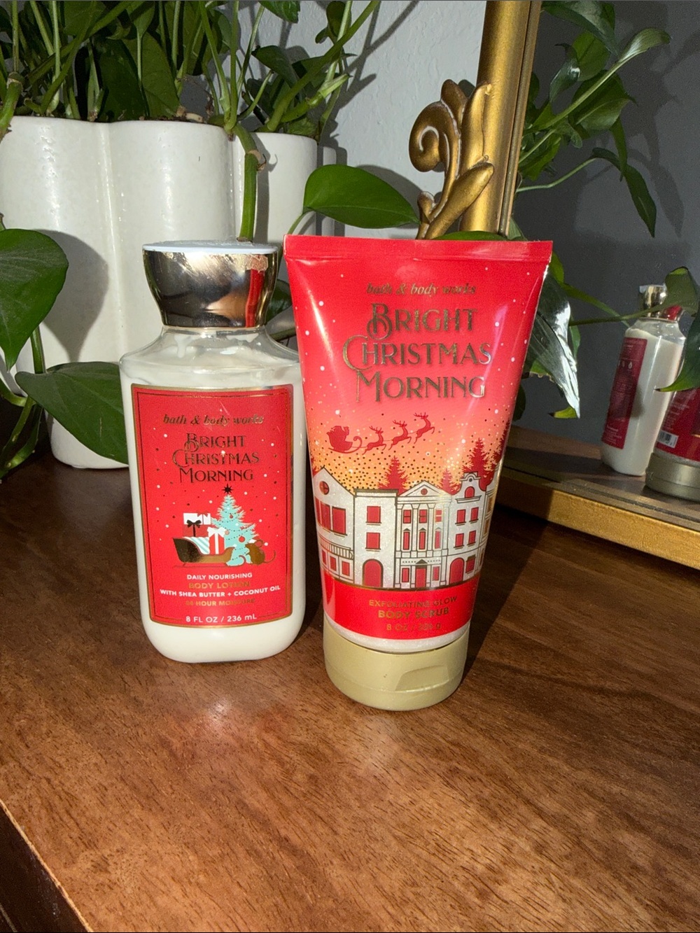 Bath & Body Works Bright Christmas Morning Lotion & body scrub